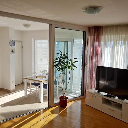 White Towers Residences No. 8 Zara Esterno foto