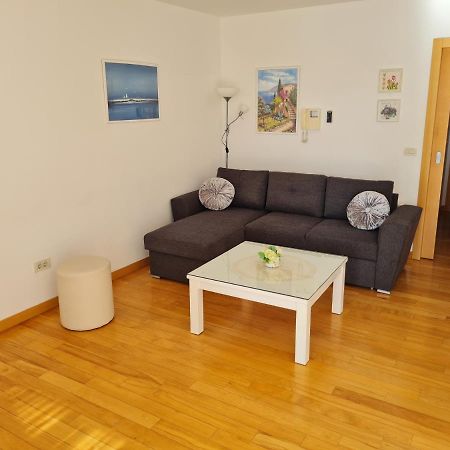 White Towers Residences No. 8 Zara Esterno foto