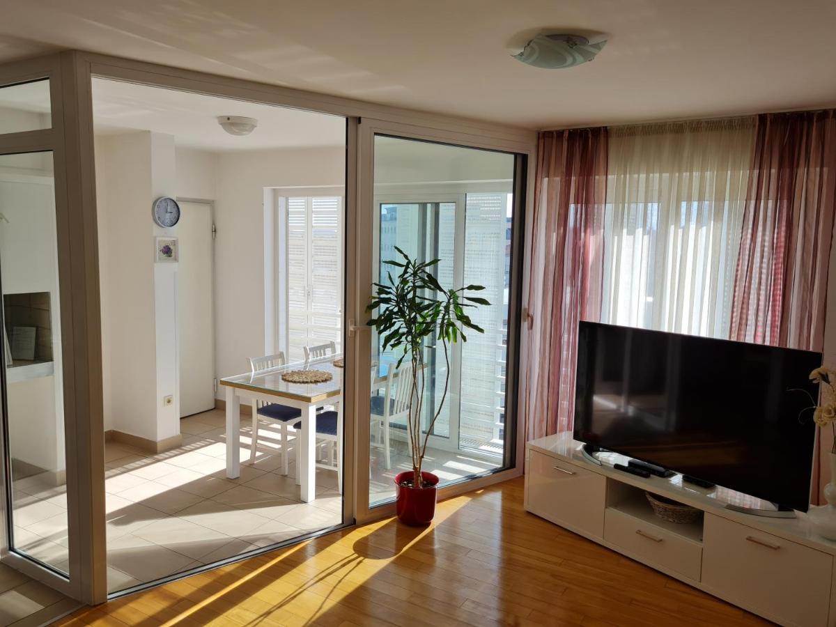 White Towers Residences No. 8 Zara Esterno foto