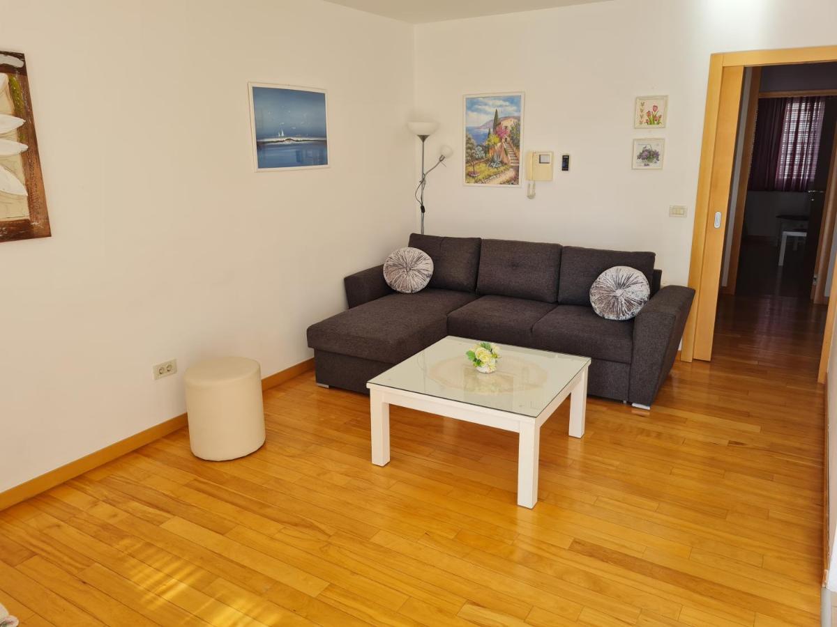 White Towers Residences No. 8 Zara Esterno foto